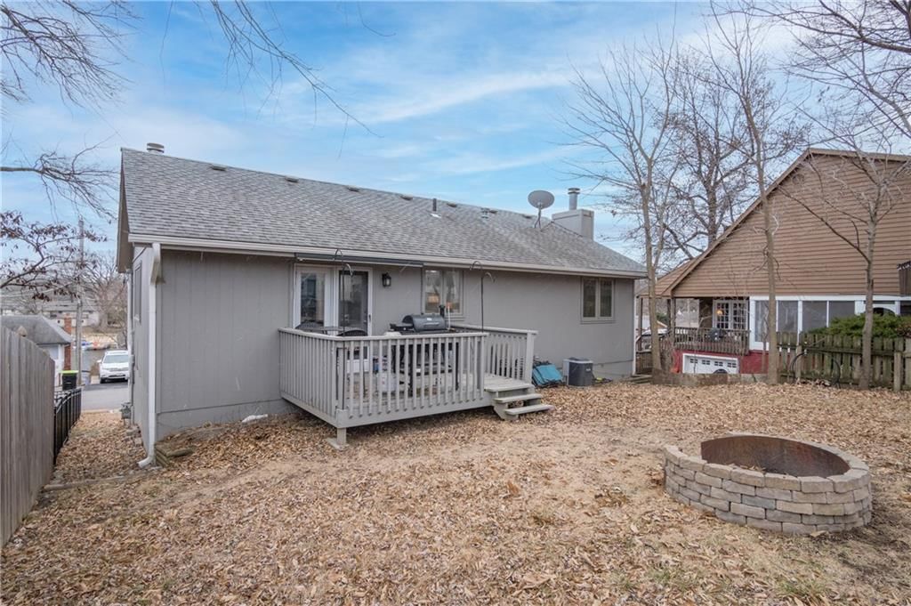 848 NW South Shore Drive — photo 26