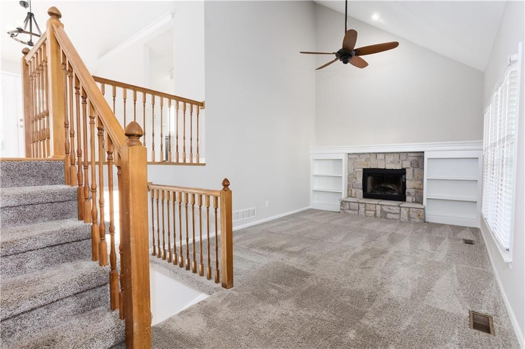 15671 W 140TH Terrace — photo 5