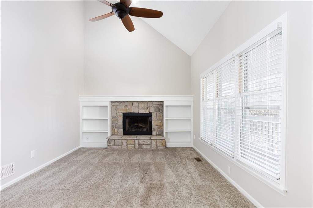 15671 W 140TH Terrace — photo 8