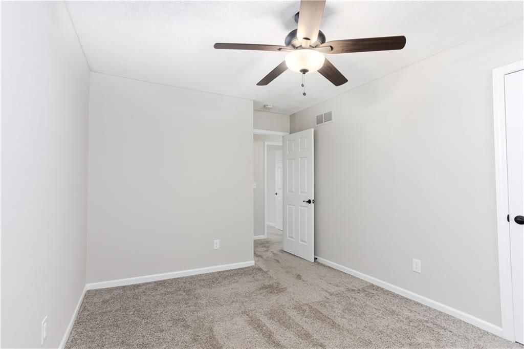 15671 W 140TH Terrace — photo 16