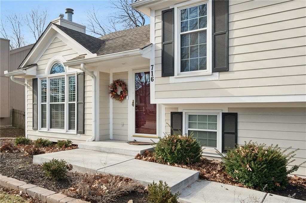 716 Adams Drive — photo 3