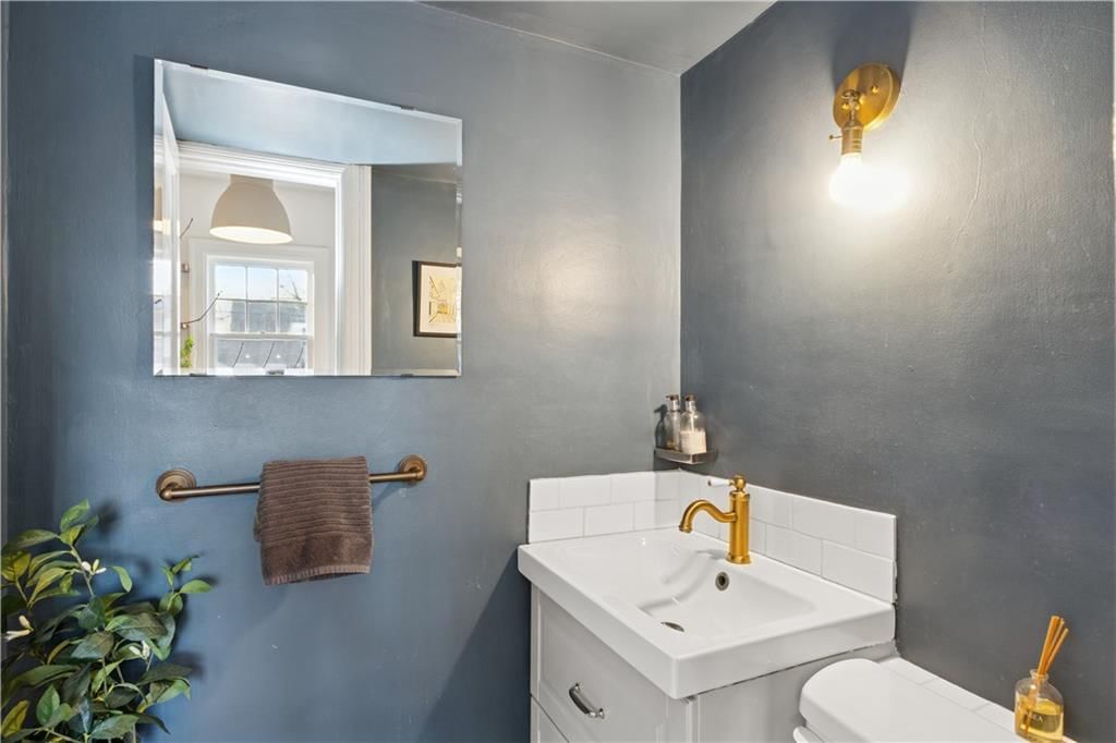 401 W 57 Terrace — photo 14