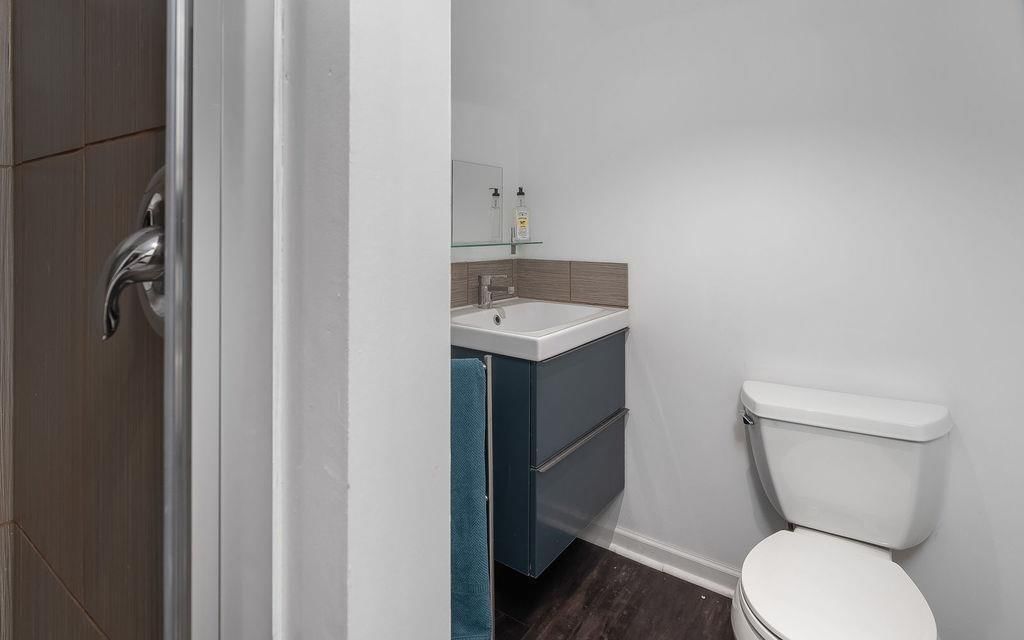 401 W 57 Terrace — photo 28