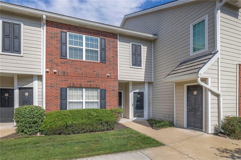 11614 Tomahawk Creek Parkway — photo 3
