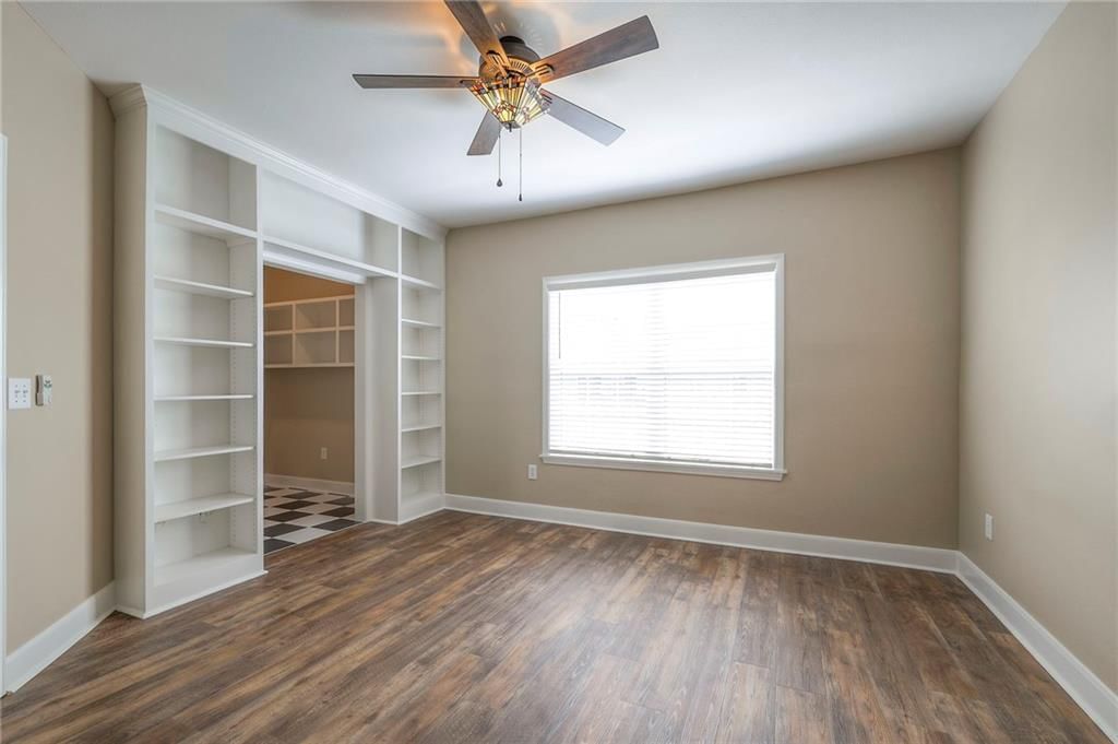 11614 Tomahawk Creek Parkway — photo 21
