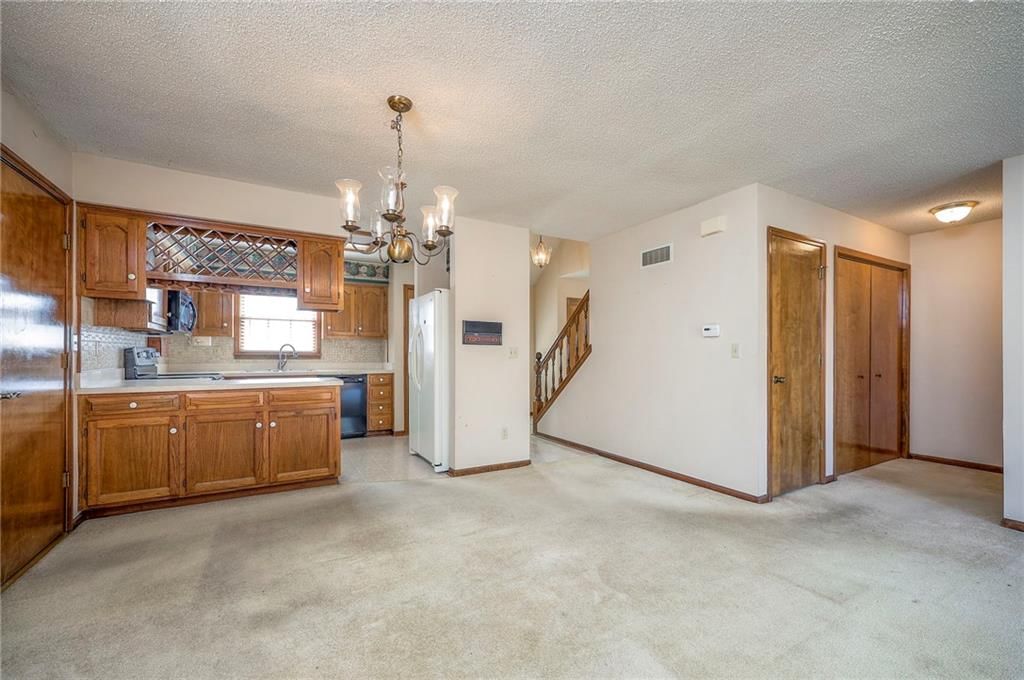 408 NE Deerfield Court — photo 14