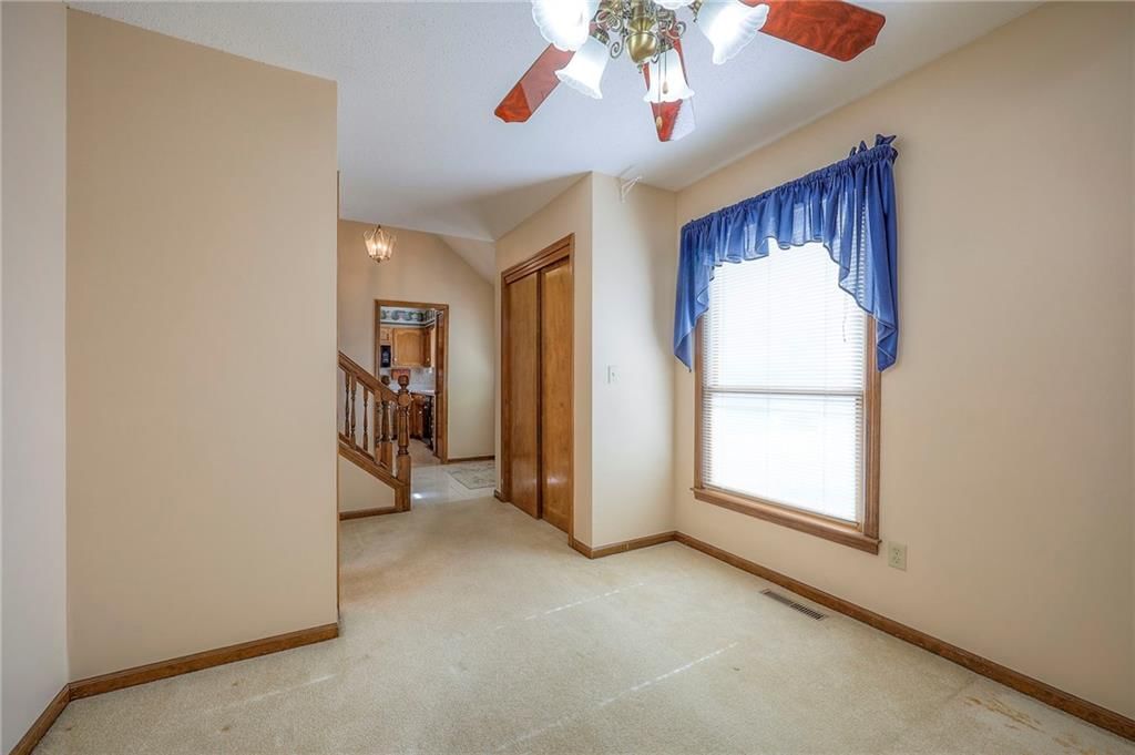 408 NE Deerfield Court — photo 23