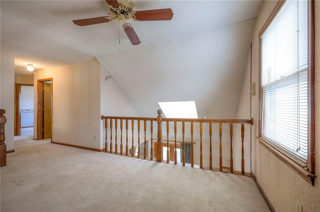 408 NE Deerfield Court — photo 25