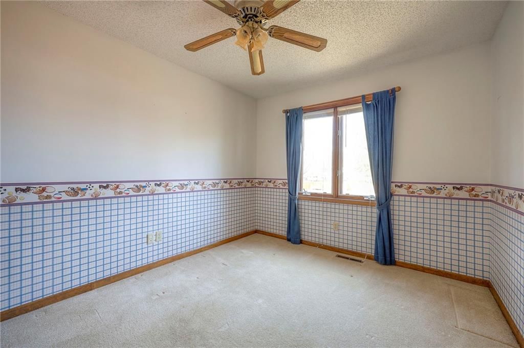 408 NE Deerfield Court — photo 27