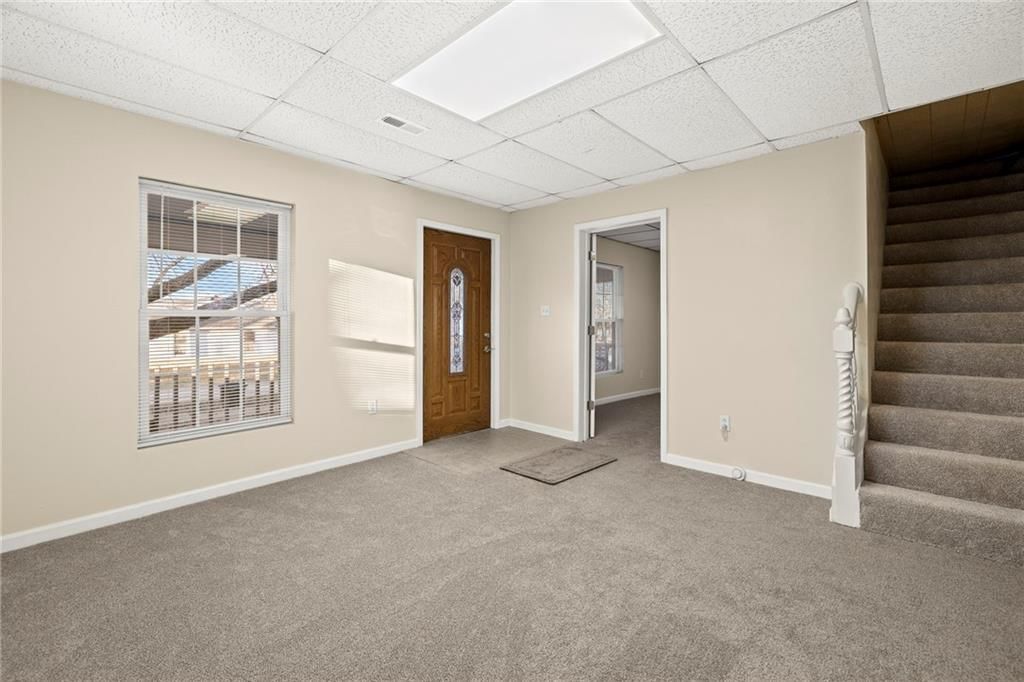 617 W 5th Street — photo 4