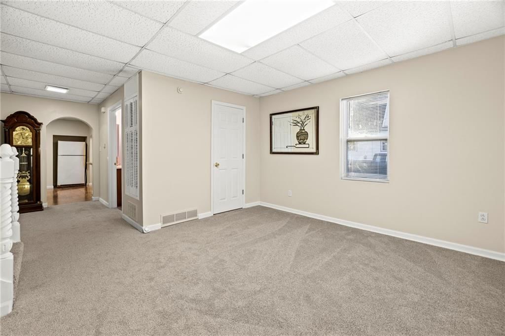 617 W 5th Street — photo 5