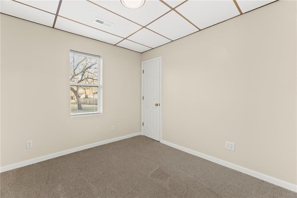 617 W 5th Street — photo 14