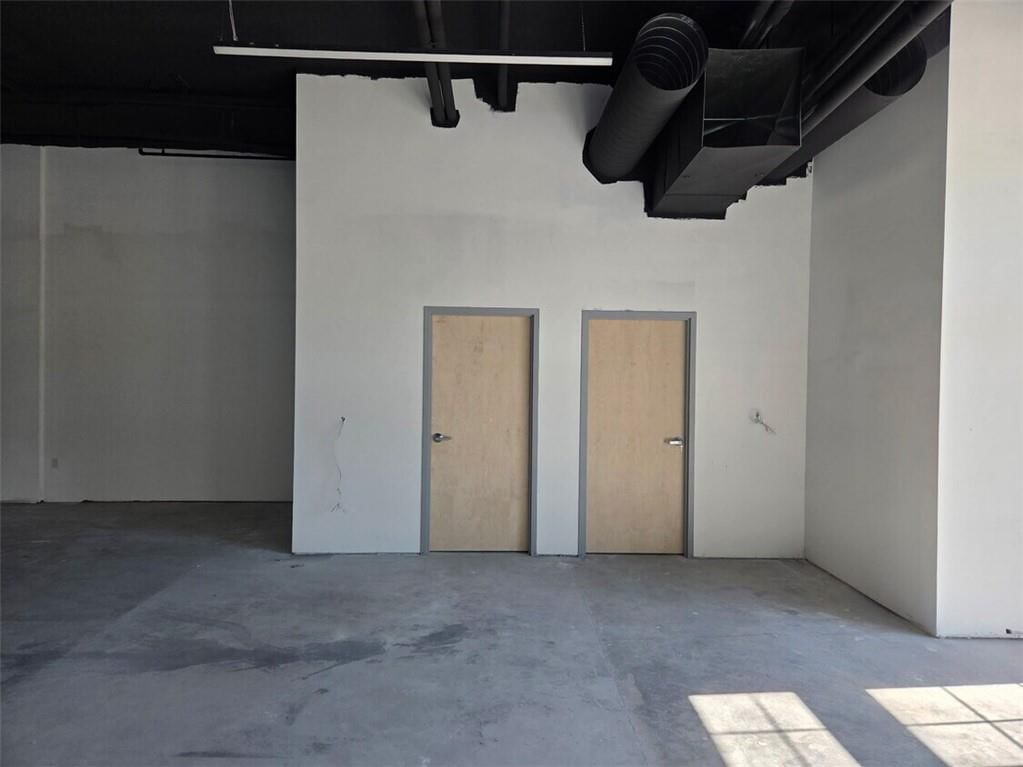 15325 Old Town Drive — photo 10