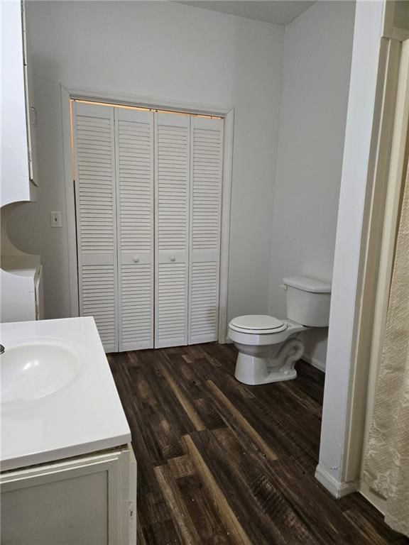 301 E 6th Avenue — photo 10