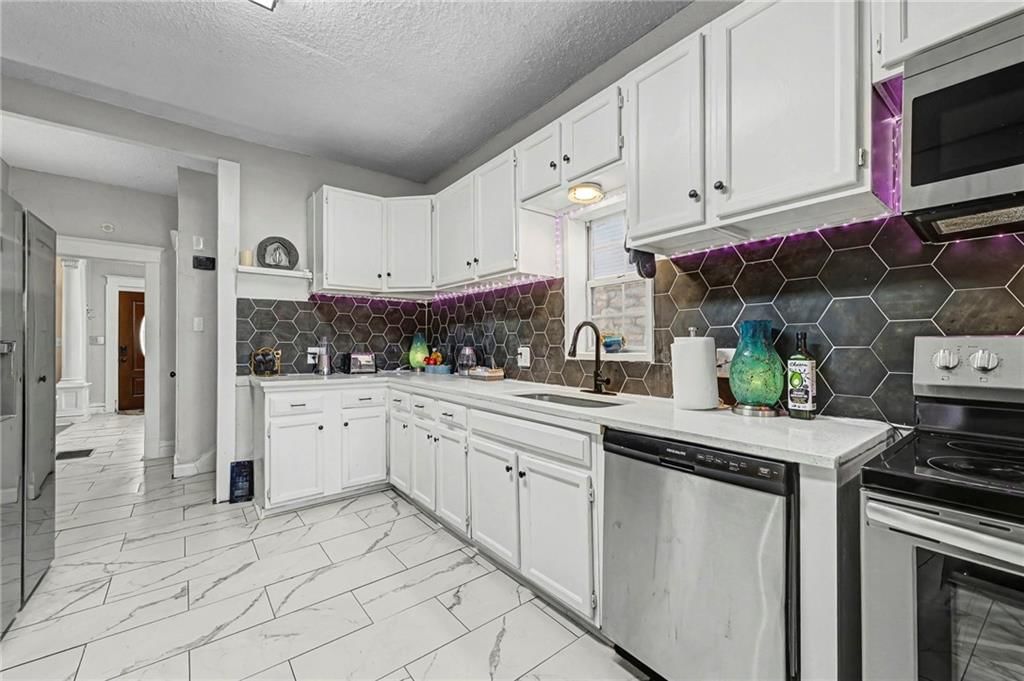 2922 E 29th Street — photo 23