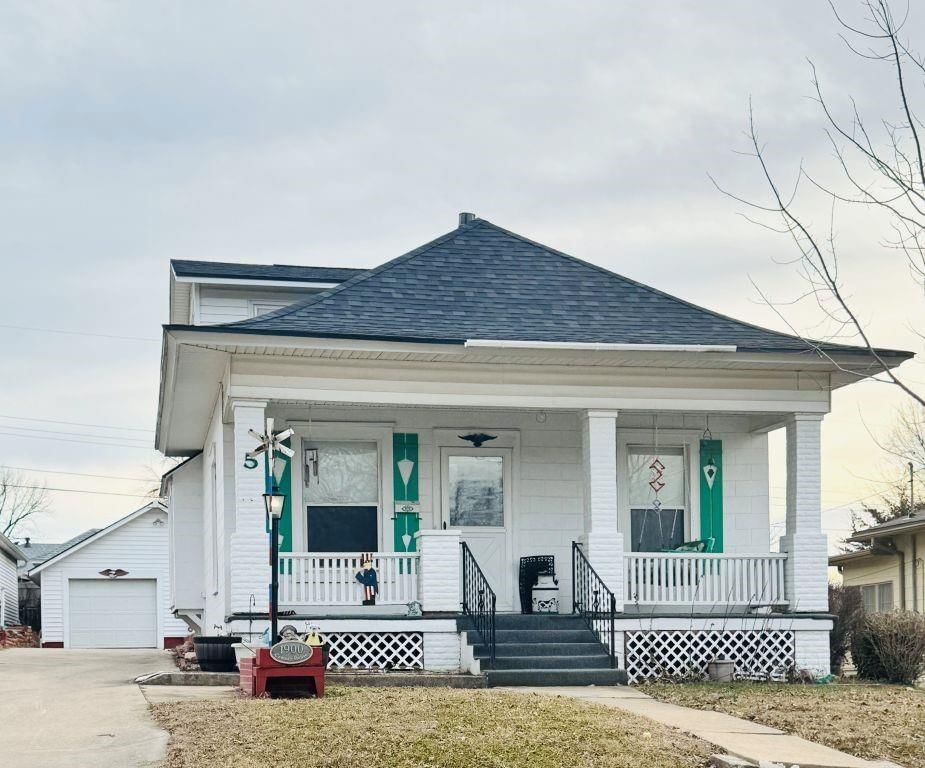 5 E Brown Street — photo 1
