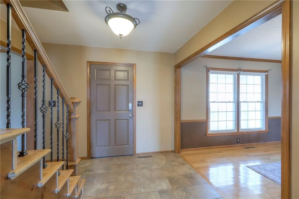 1023 SE Timbercreek Lane — photo 6