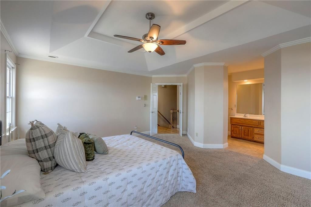 1023 SE Timbercreek Lane — photo 32