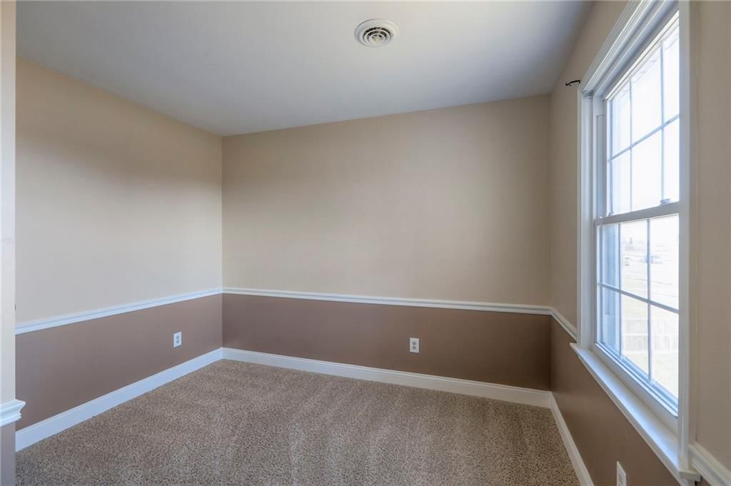 1023 SE Timbercreek Lane — photo 34