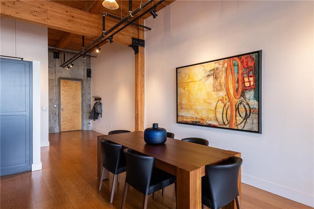 210 W 5TH Street — photo 12