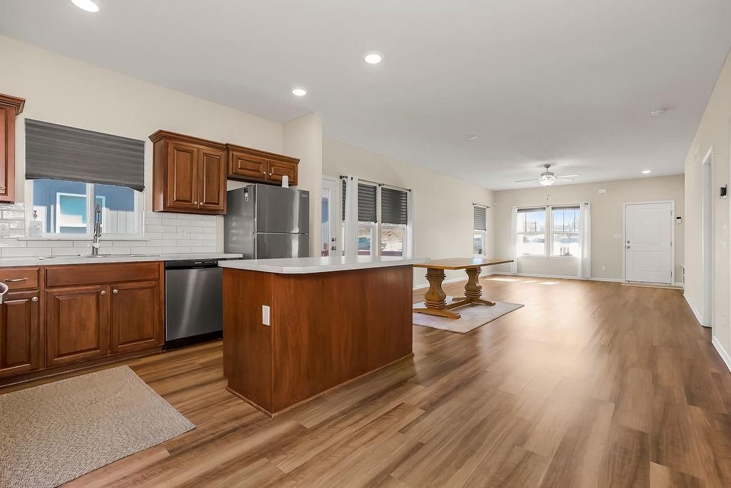 1306 Armstrong Avenue — photo 10
