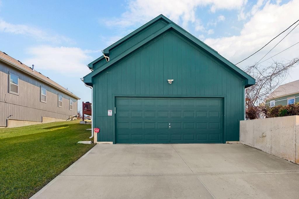 1306 Armstrong Avenue — photo 27