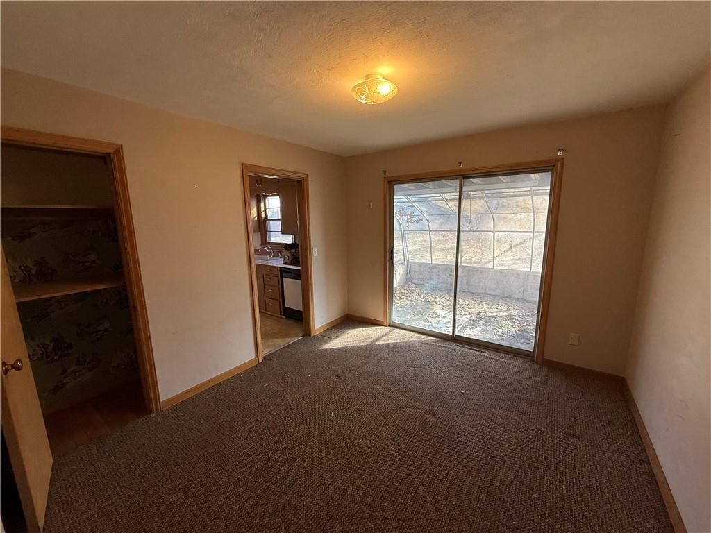 4417 NORWOOD Avenue — photo 8