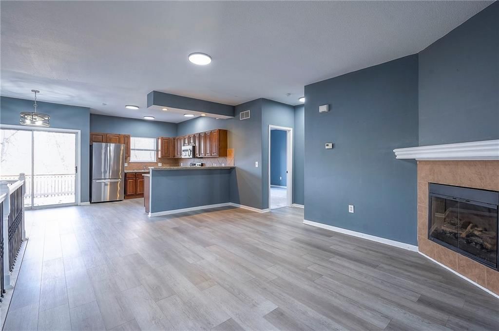 10538 E 45th Terrace — photo 5