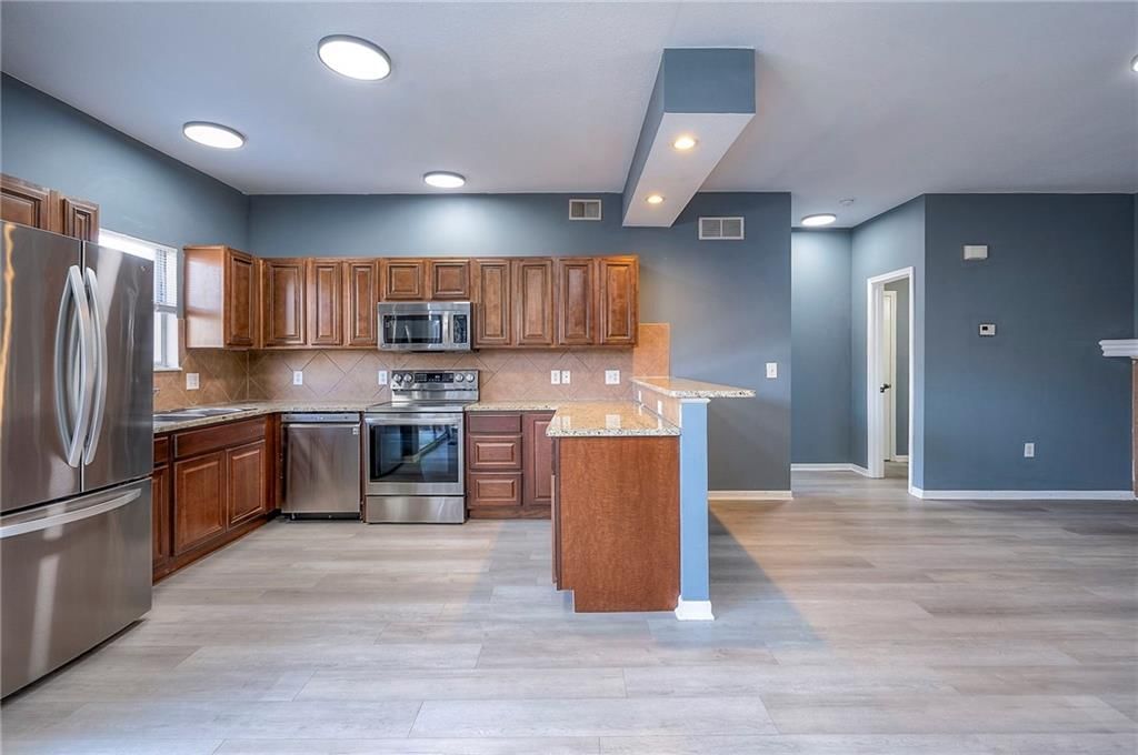 10538 E 45th Terrace — photo 13