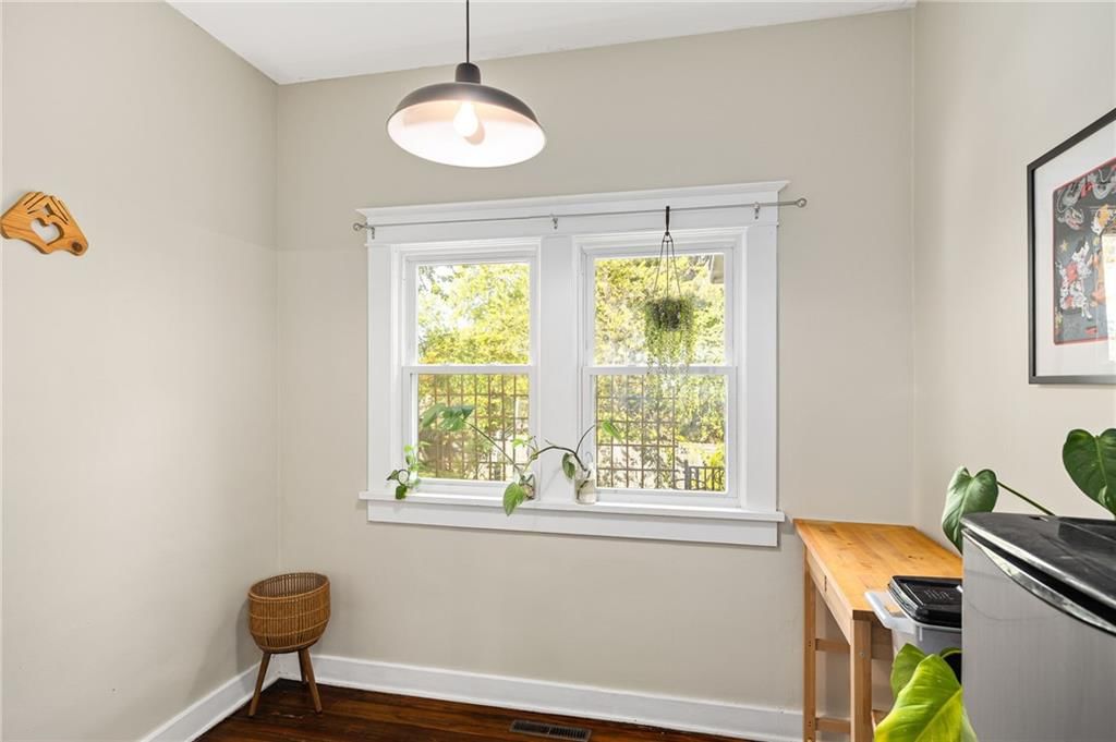 2111 Lovers Lane — photo 14