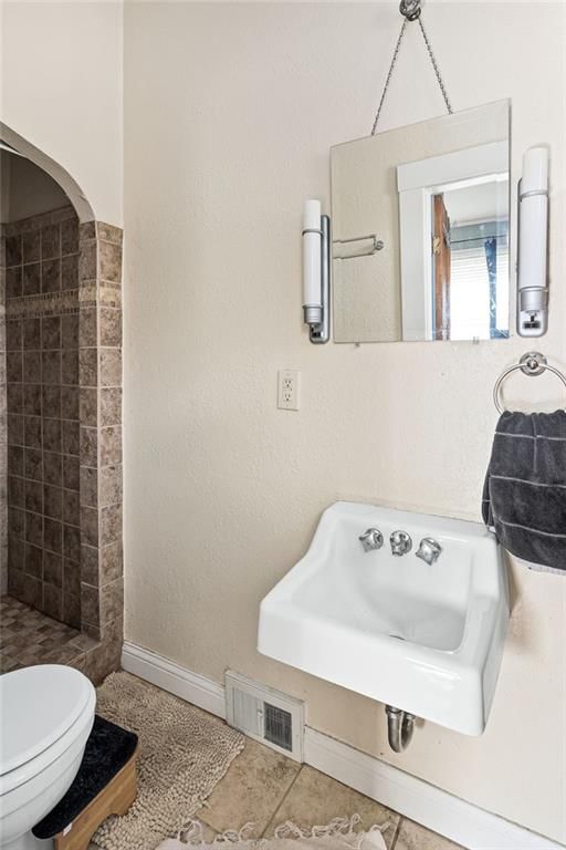 2111 Lovers Lane — photo 26