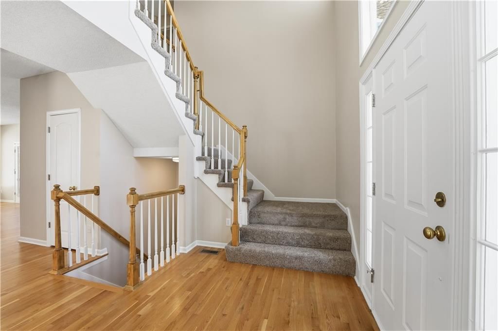12131 Goodman Street — photo 4