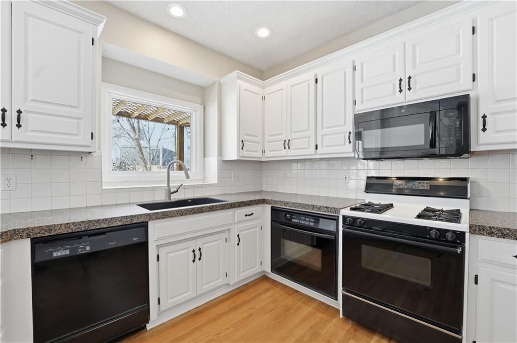 12131 Goodman Street — photo 19