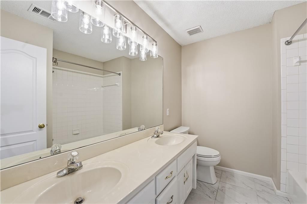 12131 Goodman Street — photo 31