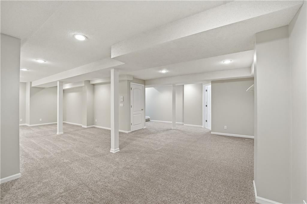 12131 Goodman Street — photo 48