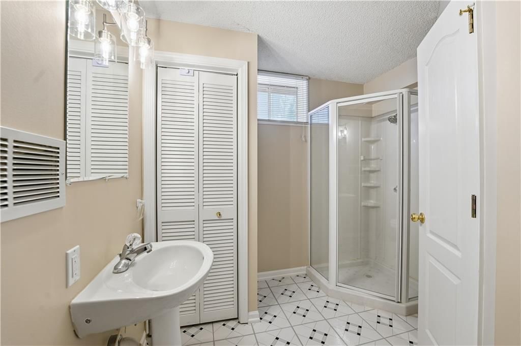 12131 Goodman Street — photo 52