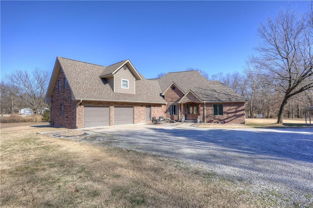 116 Westfield Road — photo 1