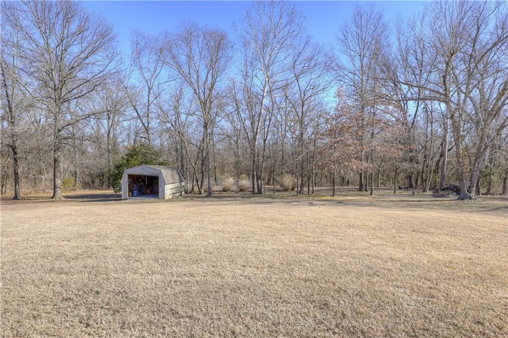 116 Westfield Road — photo 50
