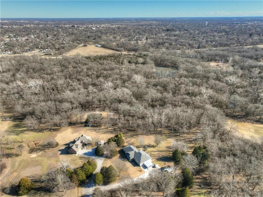 116 Westfield Road — photo 58