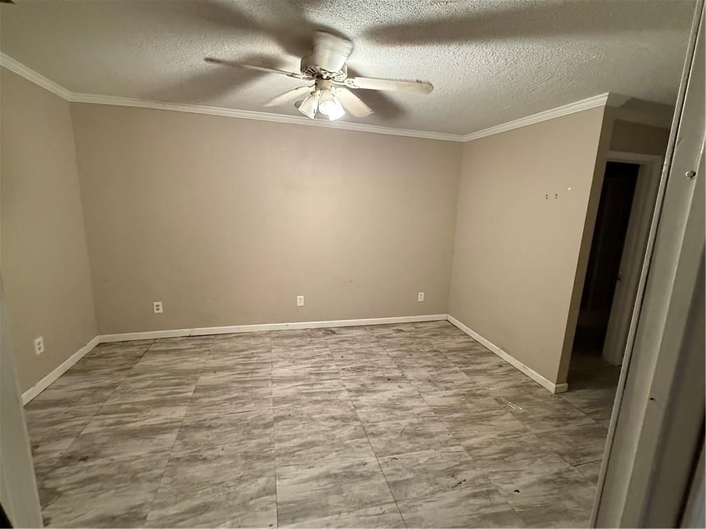 412 N Broadway Street — photo 13