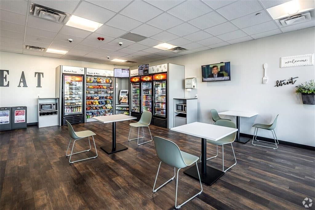 12200 N Ambassador Drive — photo 11