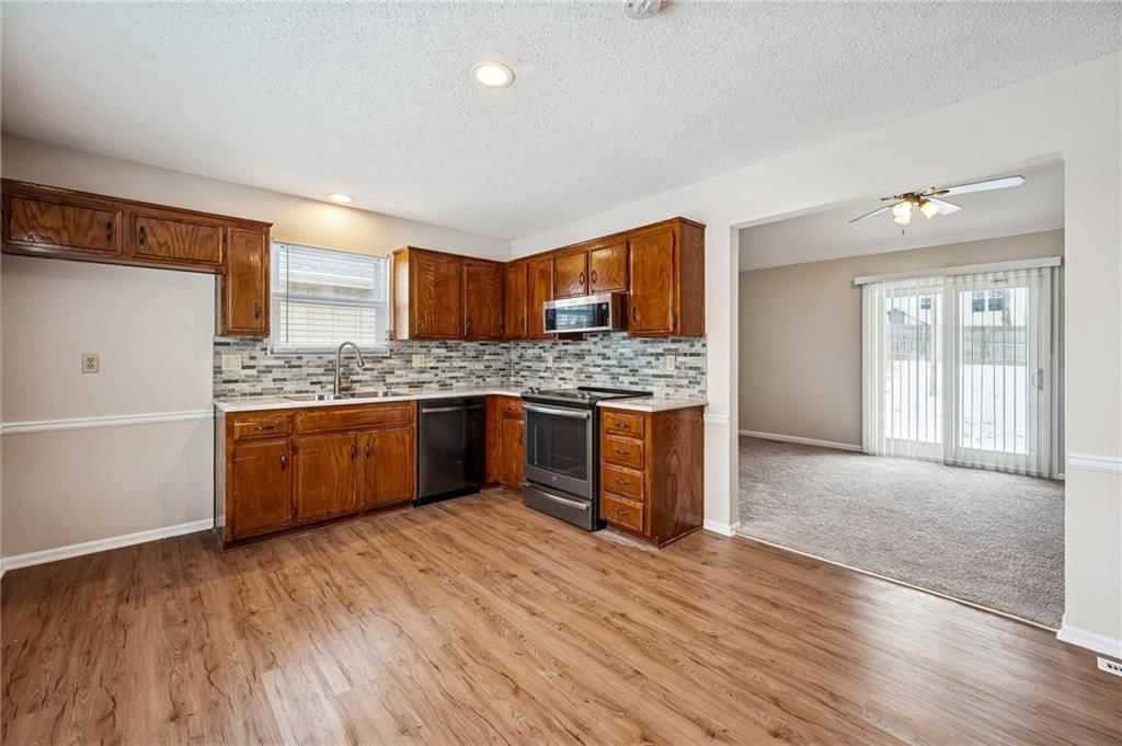 8021 N Everton Avenue — photo 7