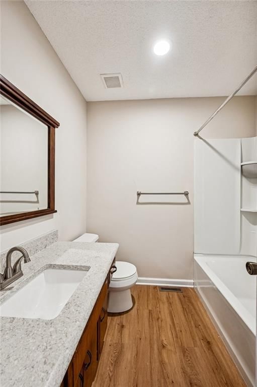 8021 N Everton Avenue — photo 16