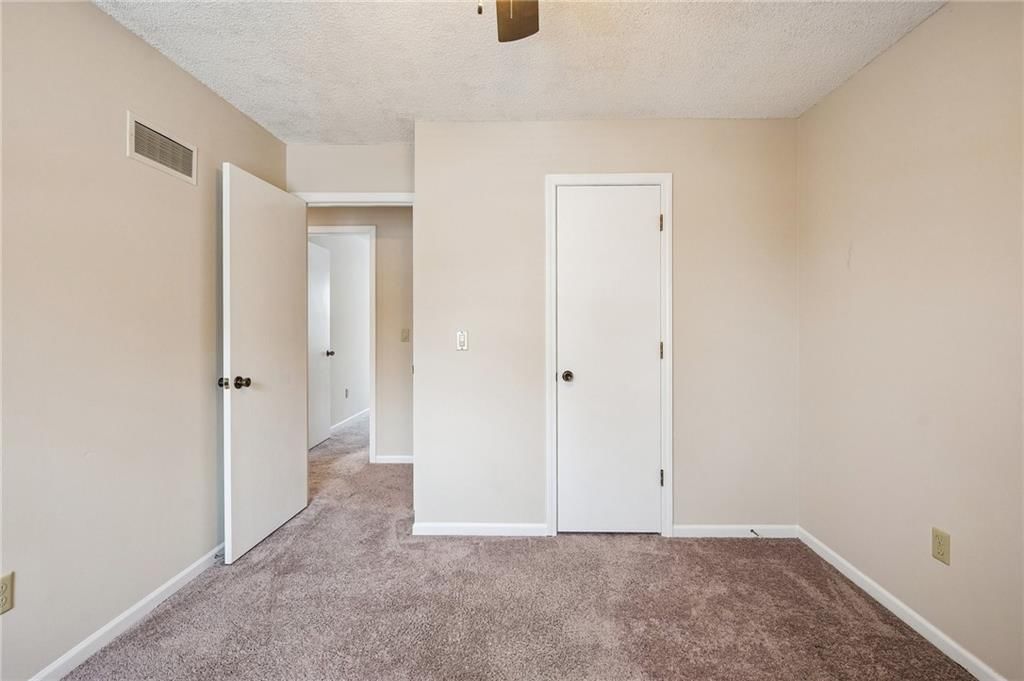 8021 N Everton Avenue — photo 22