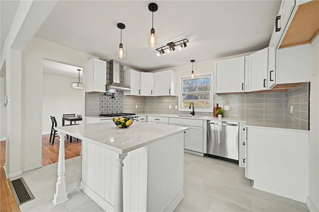 5936 Laurel Avenue — photo 4