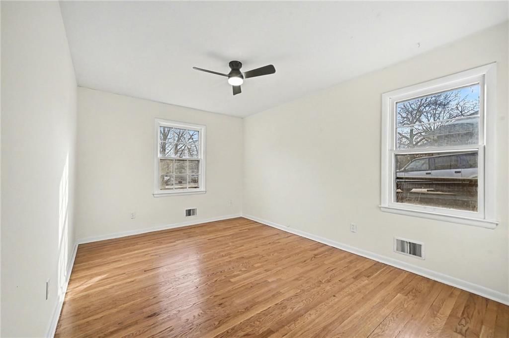 5936 Laurel Avenue — photo 17