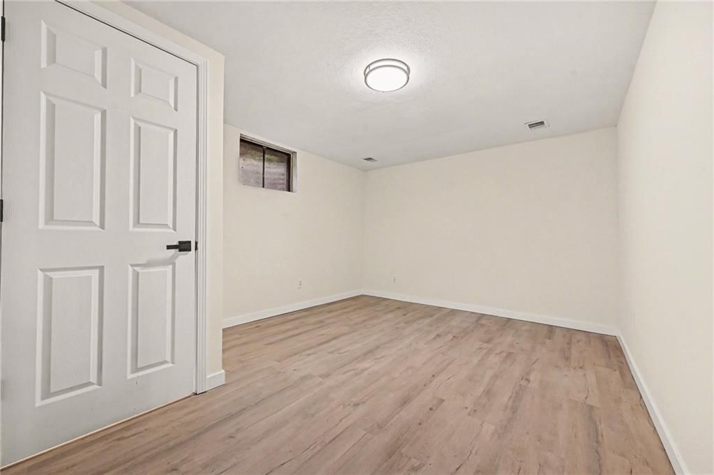 5936 Laurel Avenue — photo 20
