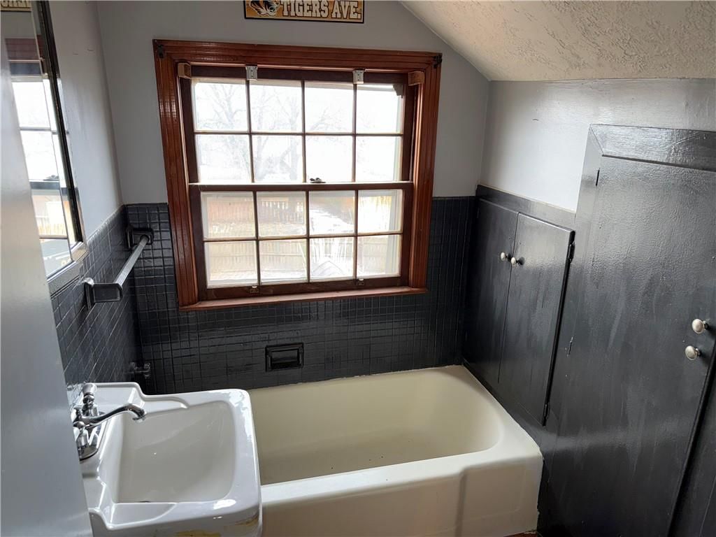 11524 Hackett Street — photo 28