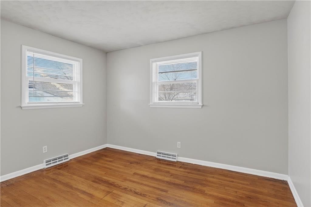 505 E 90th Terrace — photo 22