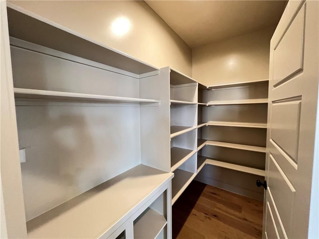 17829 Rainbow Boulevard — photo 7